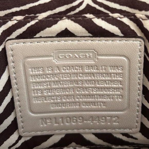 Coach Natalie Limited Edition Tea Rose Floral Straw Clutch, EUC - Picture 8 of 10